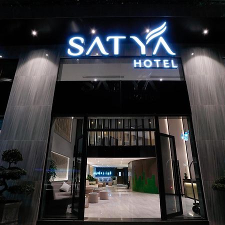 Satya Da Nang Hotel Han Market Kültér fotó