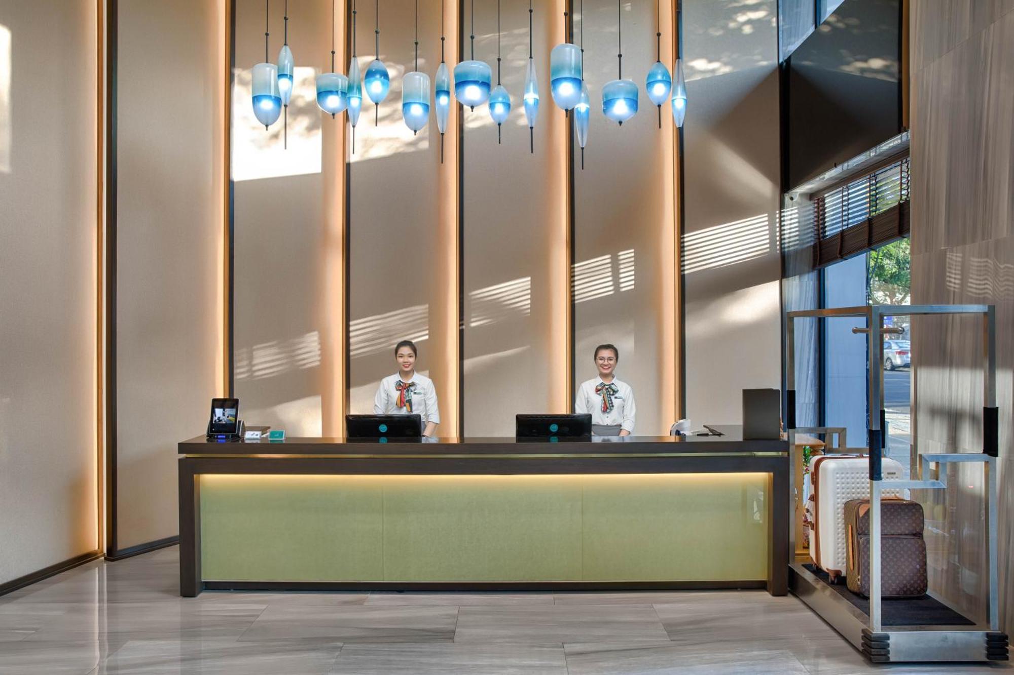 Satya Da Nang Hotel Han Market Kültér fotó