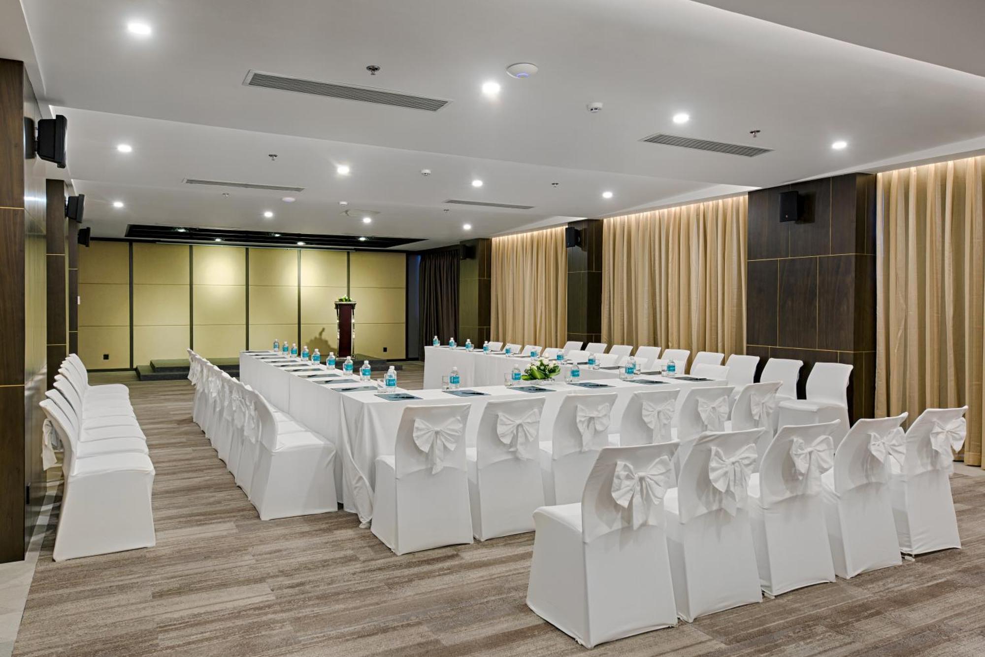Satya Da Nang Hotel Han Market Kültér fotó