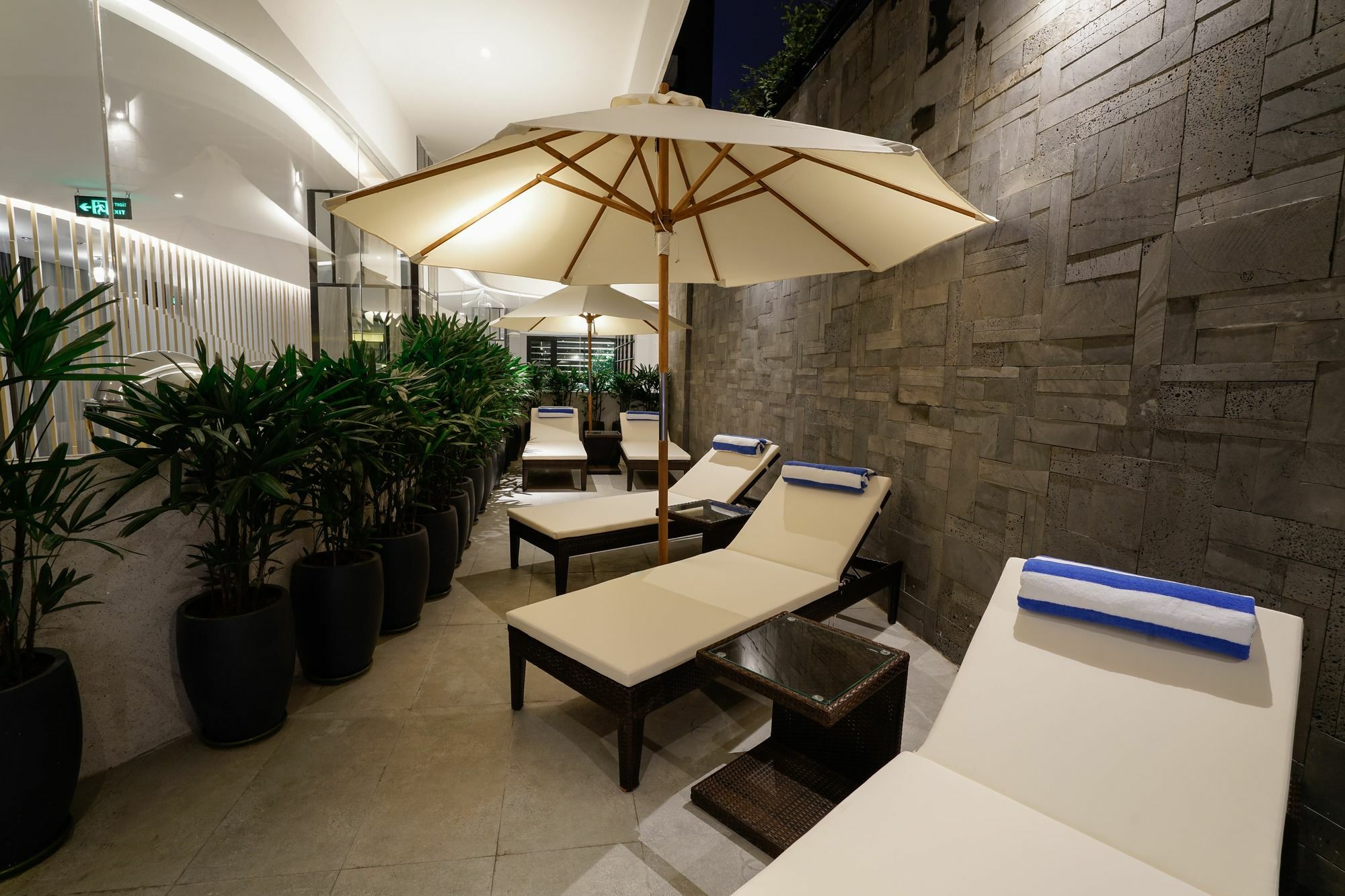 Satya Da Nang Hotel Han Market Kültér fotó