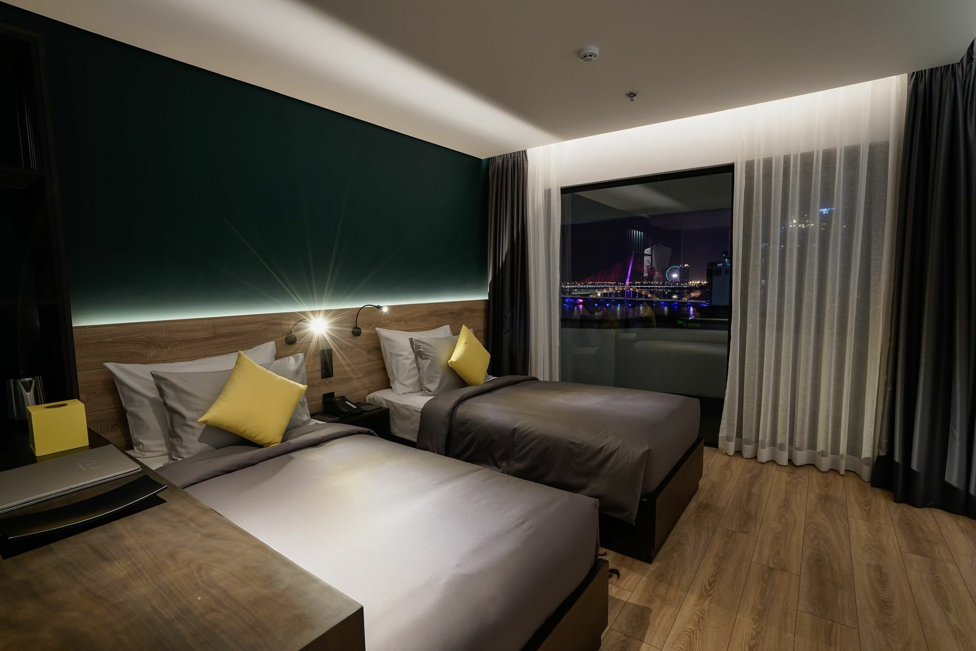 Satya Da Nang Hotel Han Market Kültér fotó